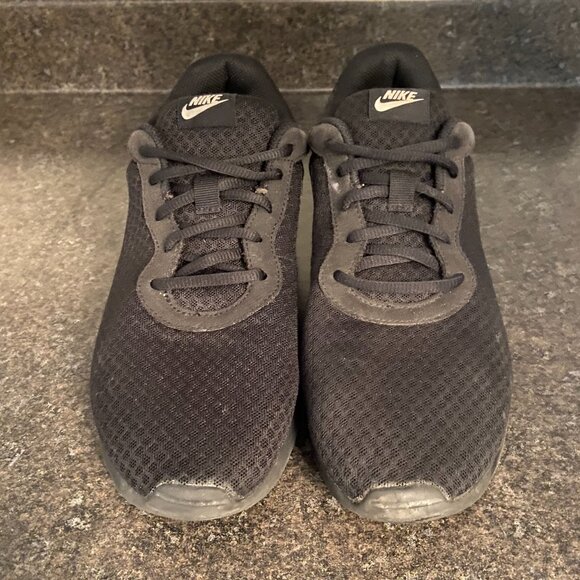 Nike Tanjun Running Shoes - Size 10 - Picture 9 of 9